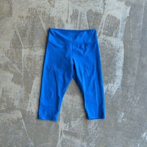 Zyia Active Women’s Blue High-Rise Capri Leggings – Size 12